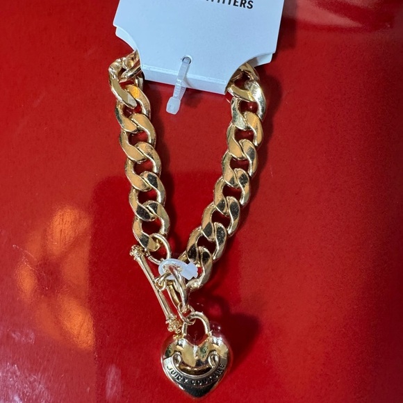 Juicy Couture X Urban Outfitters Gold Tone Chained Heart Bracelet - Picture 3 of 5